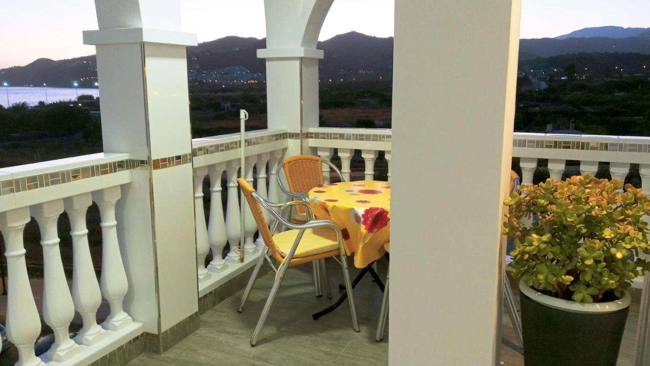 Apartamentos Starnerja En Stella Maris Luaran gambar